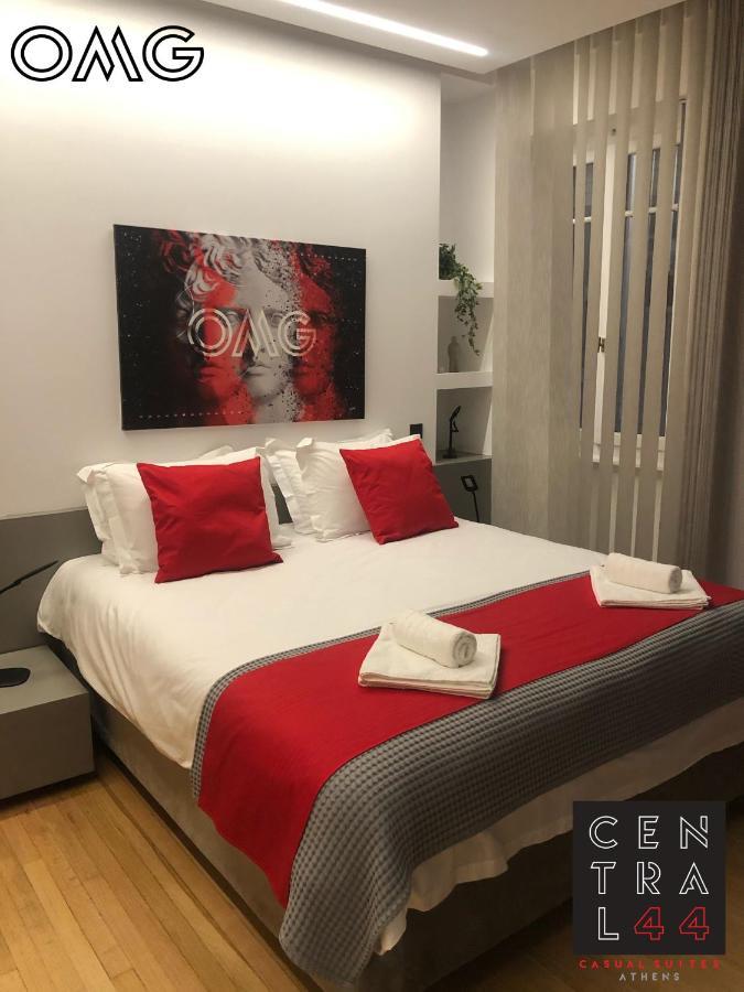 Central44 Omg Casual Atene
